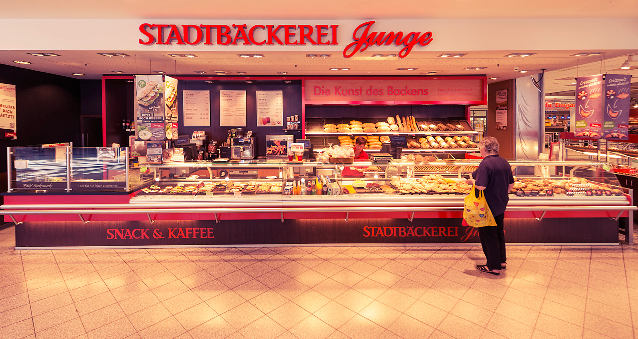 Junge Die Bäckerei. | OSTSEECENTER Stralsund